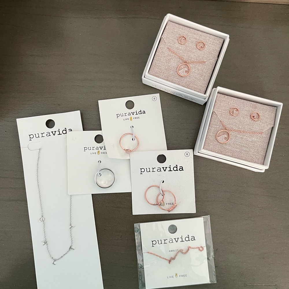 Pura Vida Silver and Pink Necklace